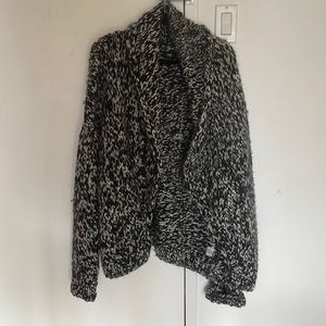 Oversized Cardigan - Line Knitwear